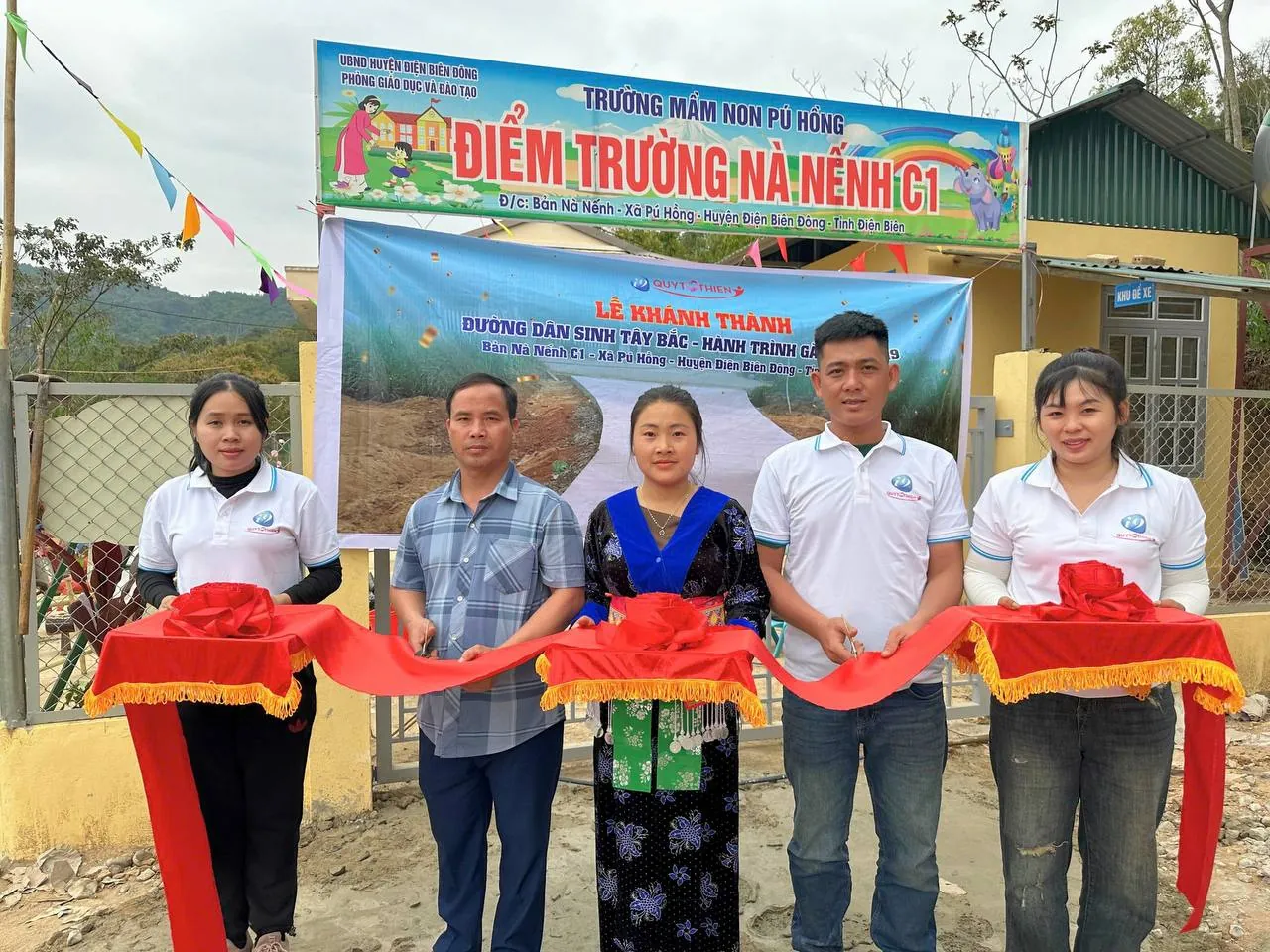 Giấy Phép và Hợp Pháp của iwin88